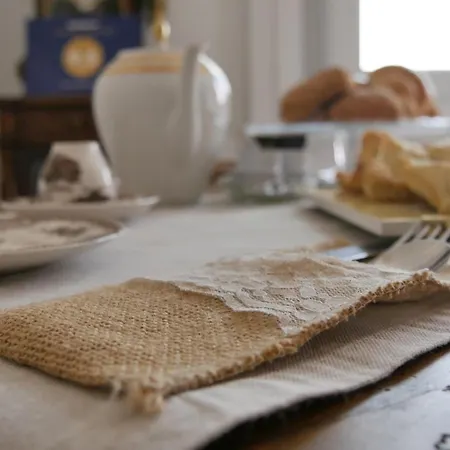 Oda ve Kahvaltı Nonna Rina Savona